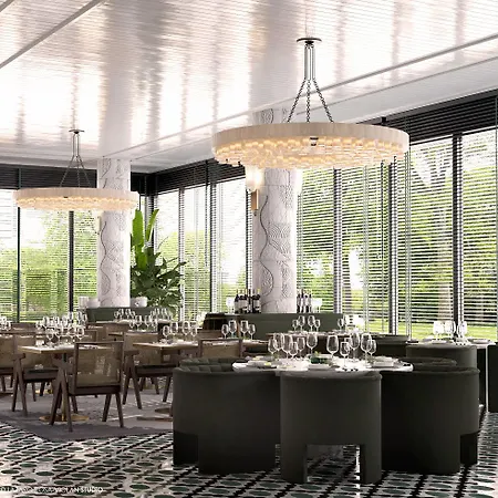 מלון Tres Reyes 4*