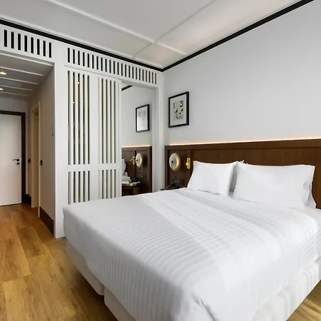 Tres Reyes מלון 4*