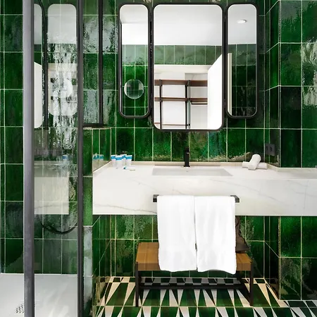 Tres Reyes Hotel 4*